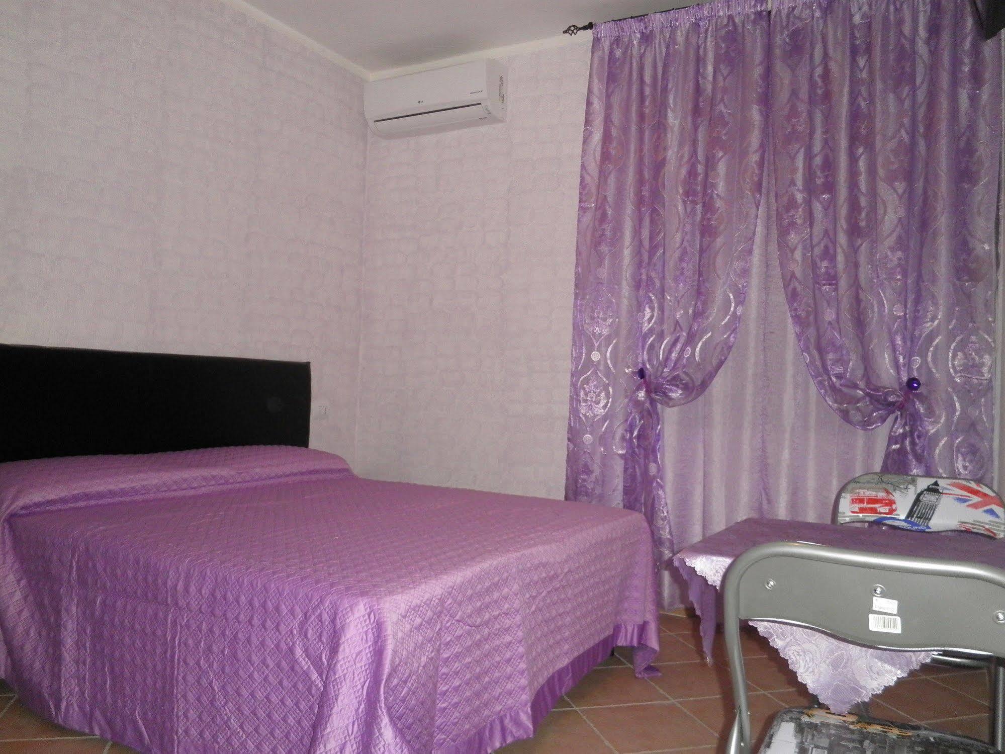 Memo'S Affittacamere Arborea Exterior photo